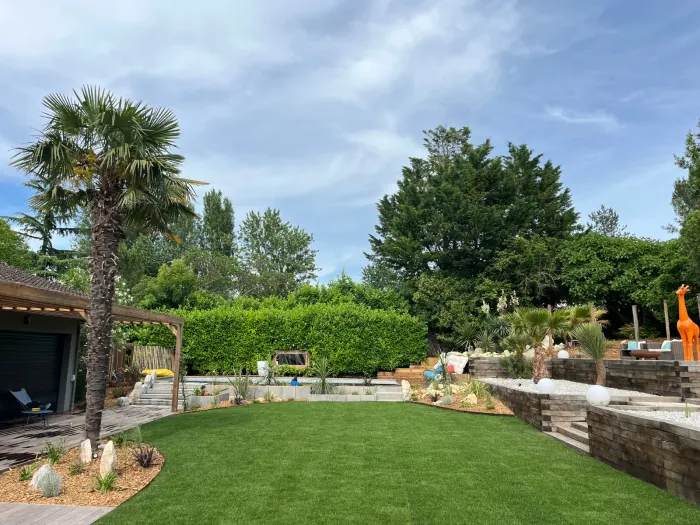 Recomposed garden, sandstone and hardwood terracing
